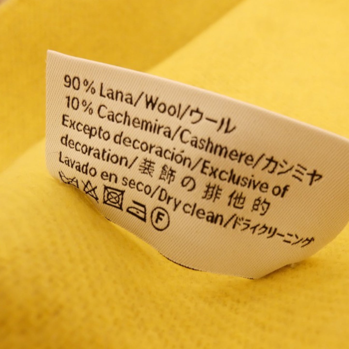 Pre-Owned Loewe Anagram Scarf in Cream and Yellow - LO1035