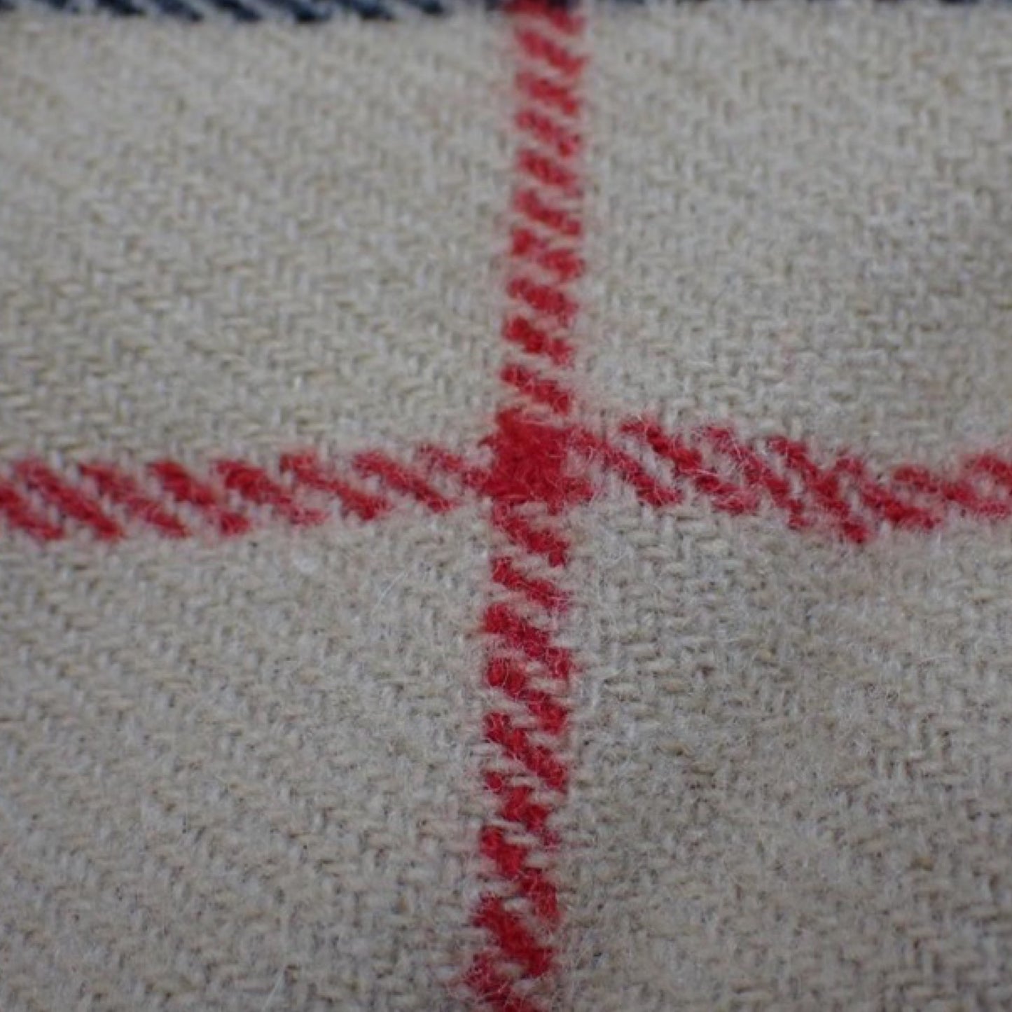 Pre-Owned Burberry House Check Classic Lambswool Scarf - BB1082