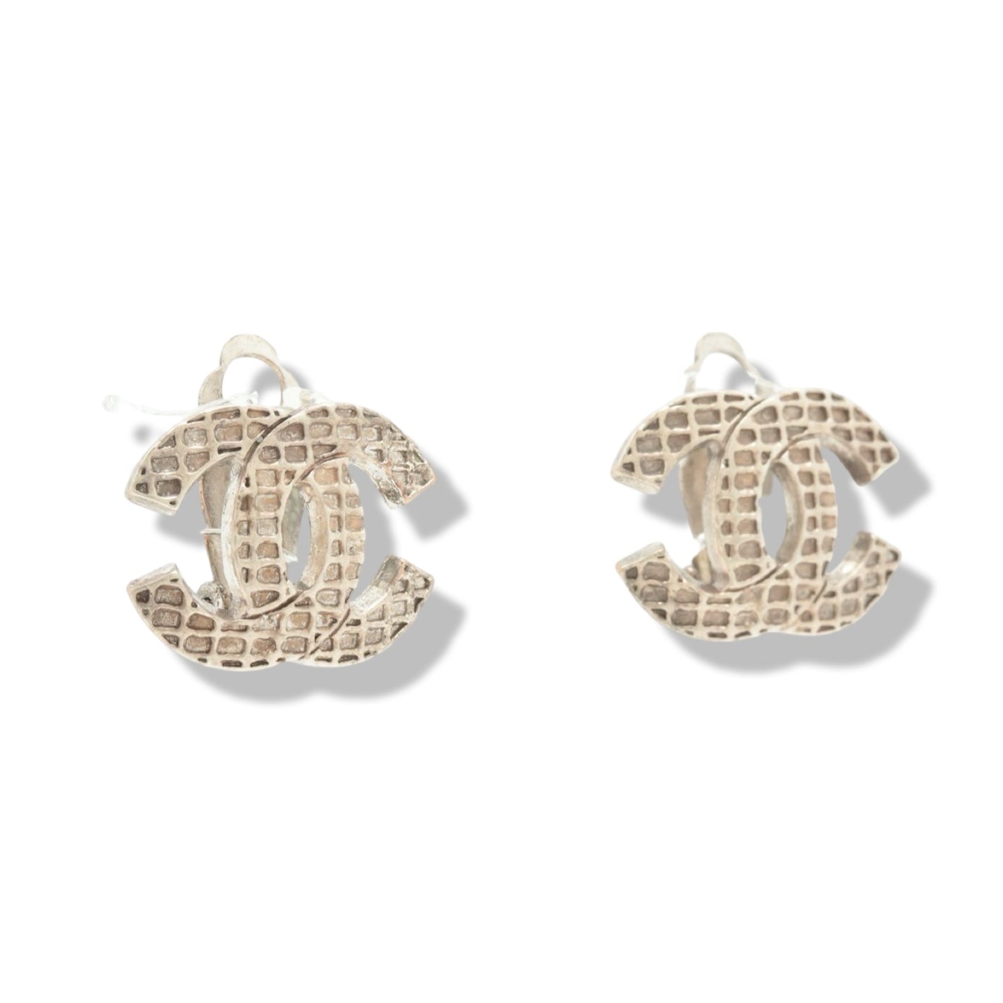 Pre-Owned Chanel CC Mark Clip On Earrings - CH1121