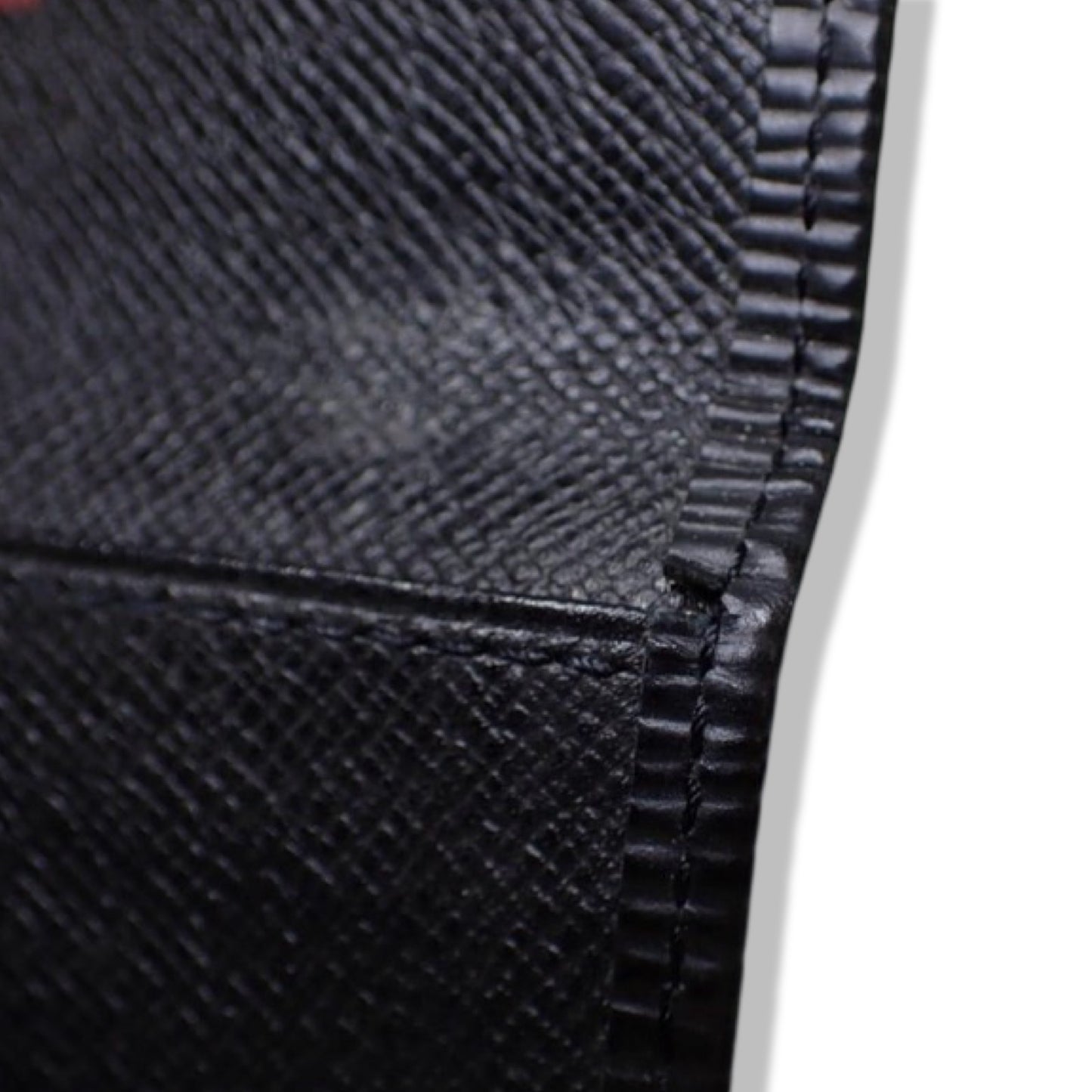 Pre-Owned Louis Vuitton Multicle 6 Key Case Black Epi Leather - LV2138