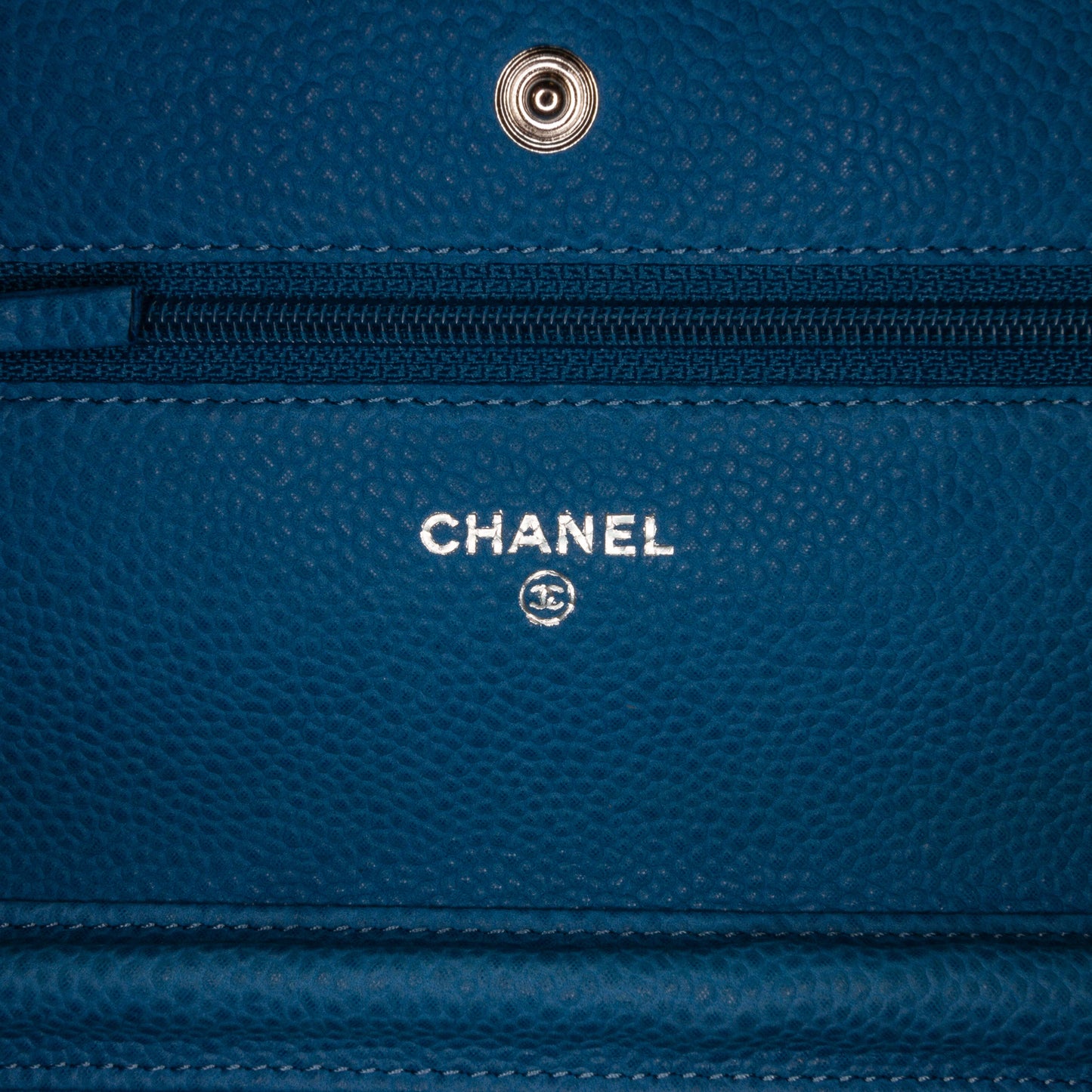 Pre-Owned Chanel CC Matte Caviar Leather Wallet on Chain Crossbody