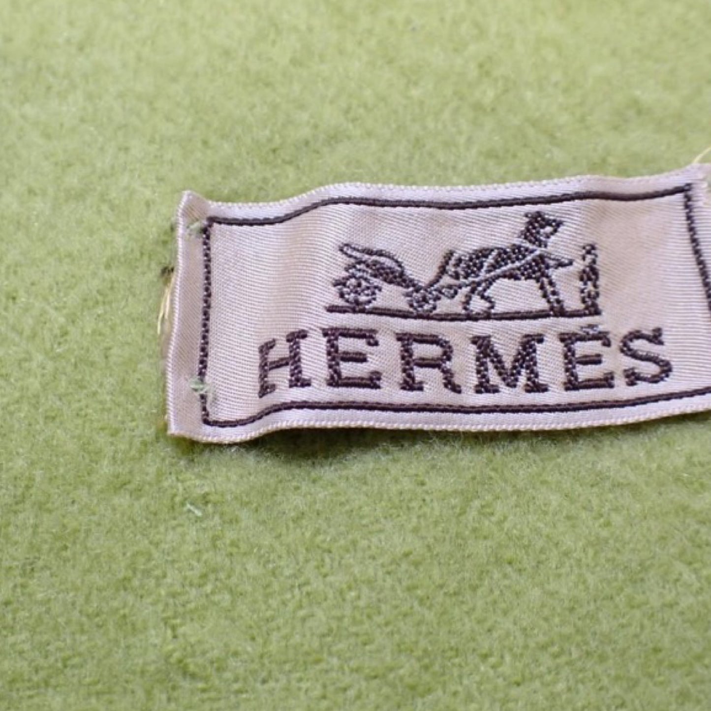 Pre-Owned Hermes Cashmere Scarf Green - HER1044