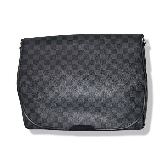 Pre-Owned Louis Vuitton Daniel Damier Graphite Coated Canvas Crossbody Bag