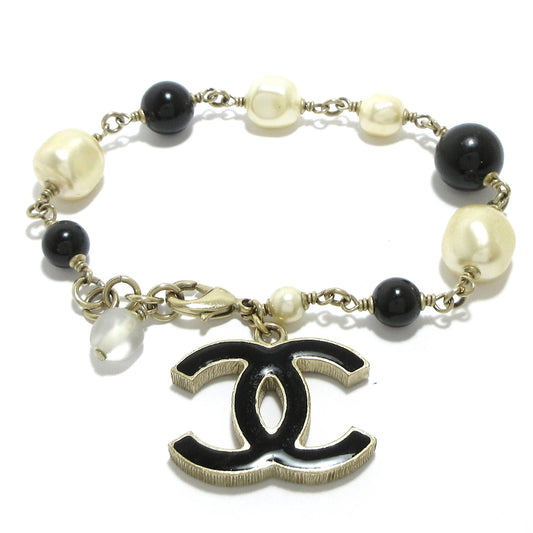 Pre-Owned Chanel Black and White Silver Pearl Bracelet