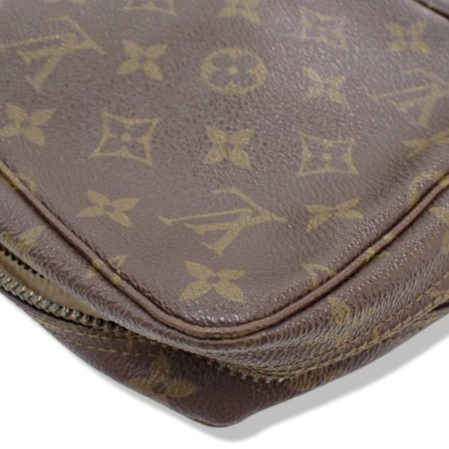 Pre-Owned Louis Vuitton Trouse Toilette 23 Monogram Canvas Toiletry Bag - LV2088