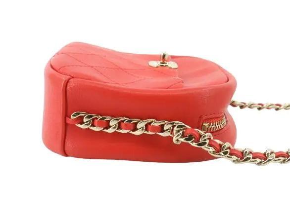 Pre-Owned Chanel Camera Red Leather Crossbody Bag