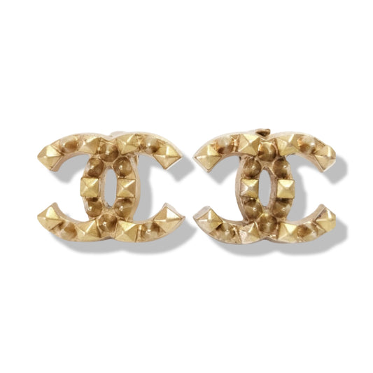 Pre-Owned Chanel Clip On Earrings Coco Studded- LA CANT FIND 1