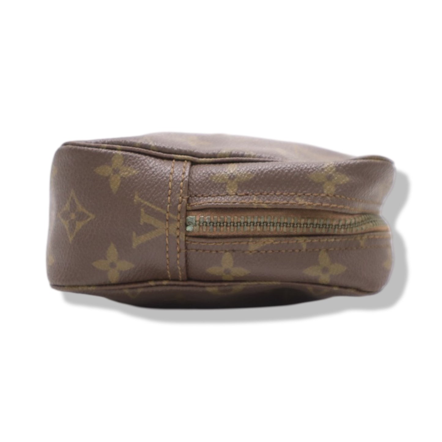 Pre-Owned Louis Vuitton Trouse Toilette 23 Monogram Canvas Toiletry Bag - LV2088