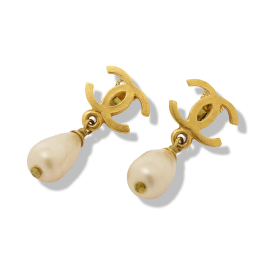 Pre-Owned Chanel Coco Mark Pearl Drop Clip On Earrings