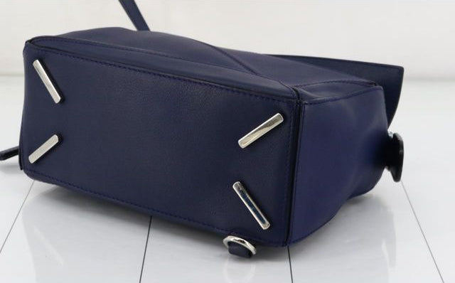 Pre-Owned Loewe Puzzle Bag Navy Leather Small Crossbody Bag